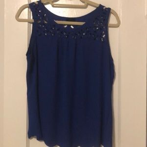 Beautiful scalloped tank top